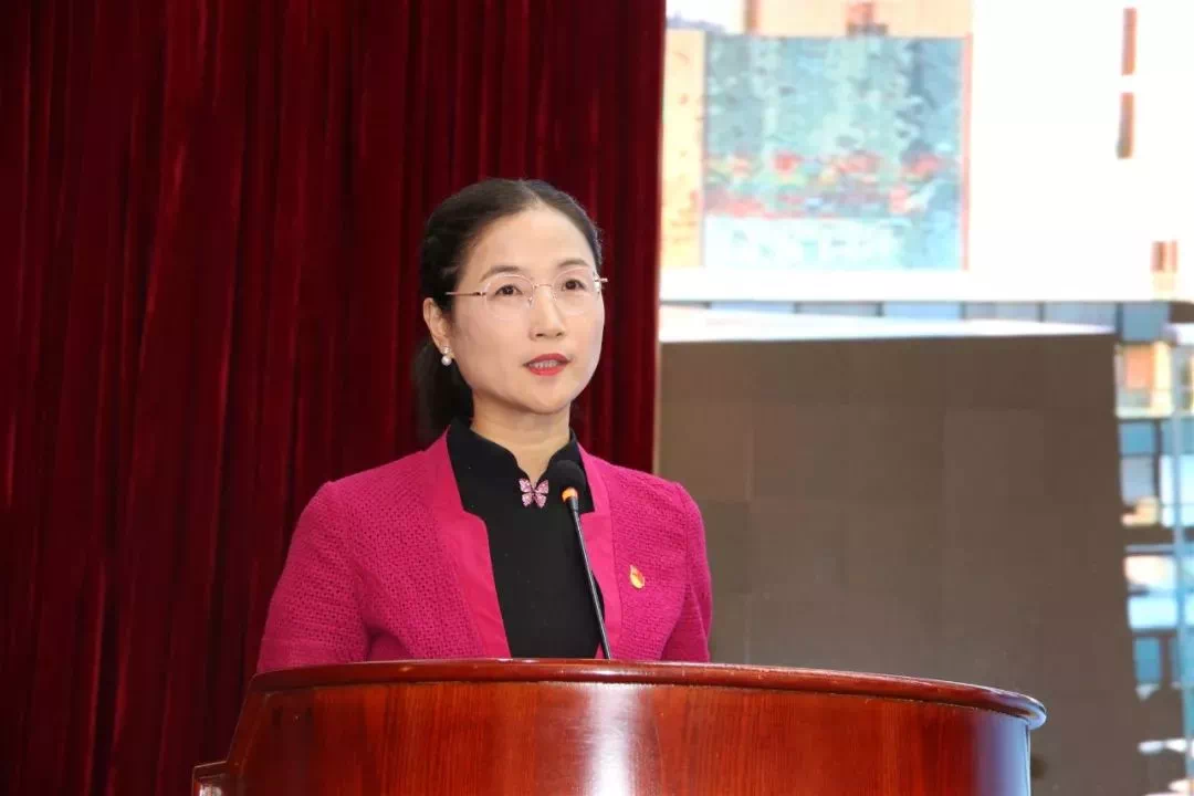 演員紀(jì)玲的表演藝術(shù)學(xué)習(xí)指南，從初學(xué)者到進(jìn)階者的全方位指南